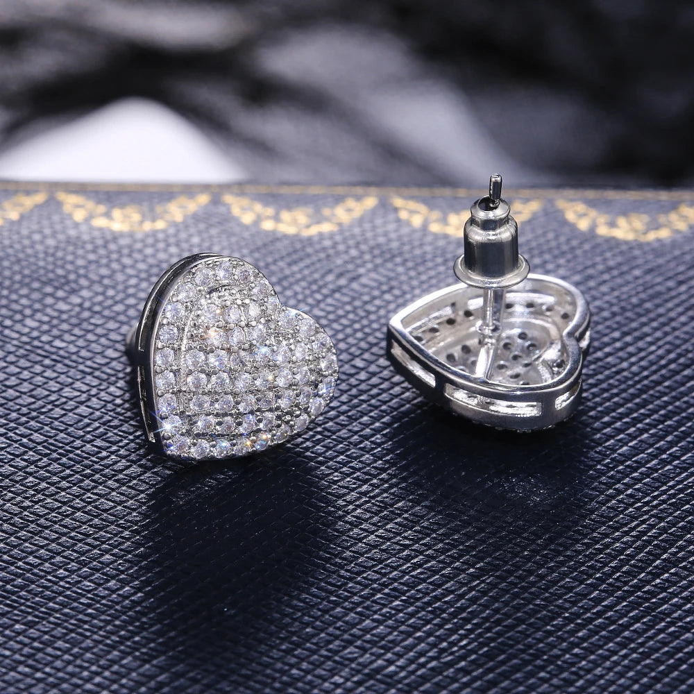 EFLAVOUR™ Classic Design Dazzling Heart Stud Earrings