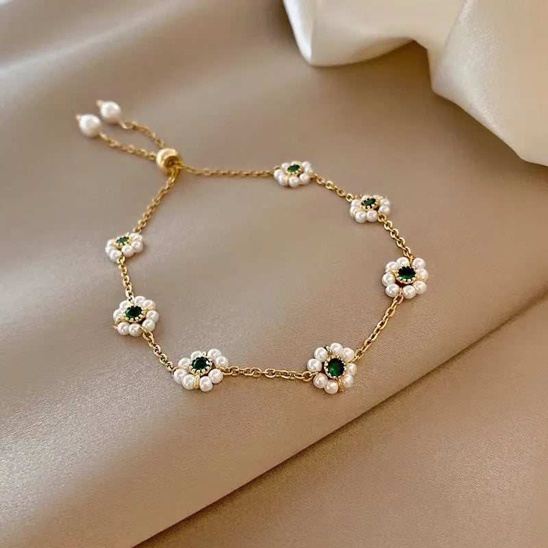 EFLAVOUR™ Elegant Delicate Flower Pearl Zircon Bracele