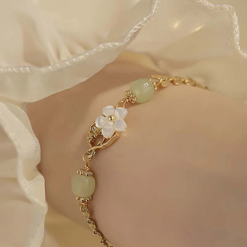 EFLAVOUR™ Flower Beaded Bracelet